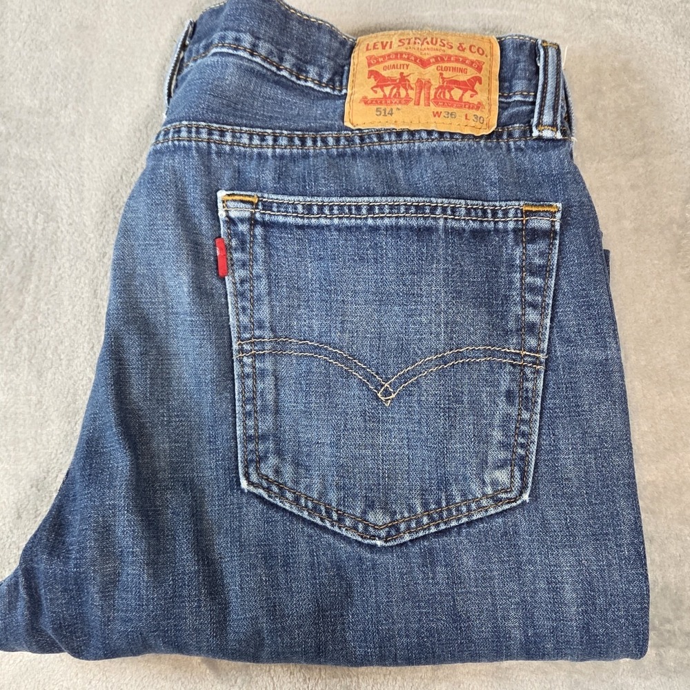 LEVIS 514 Straight Fit Mens Blue Denim Jeans Sz 36x30 Medium Wash Low Rise